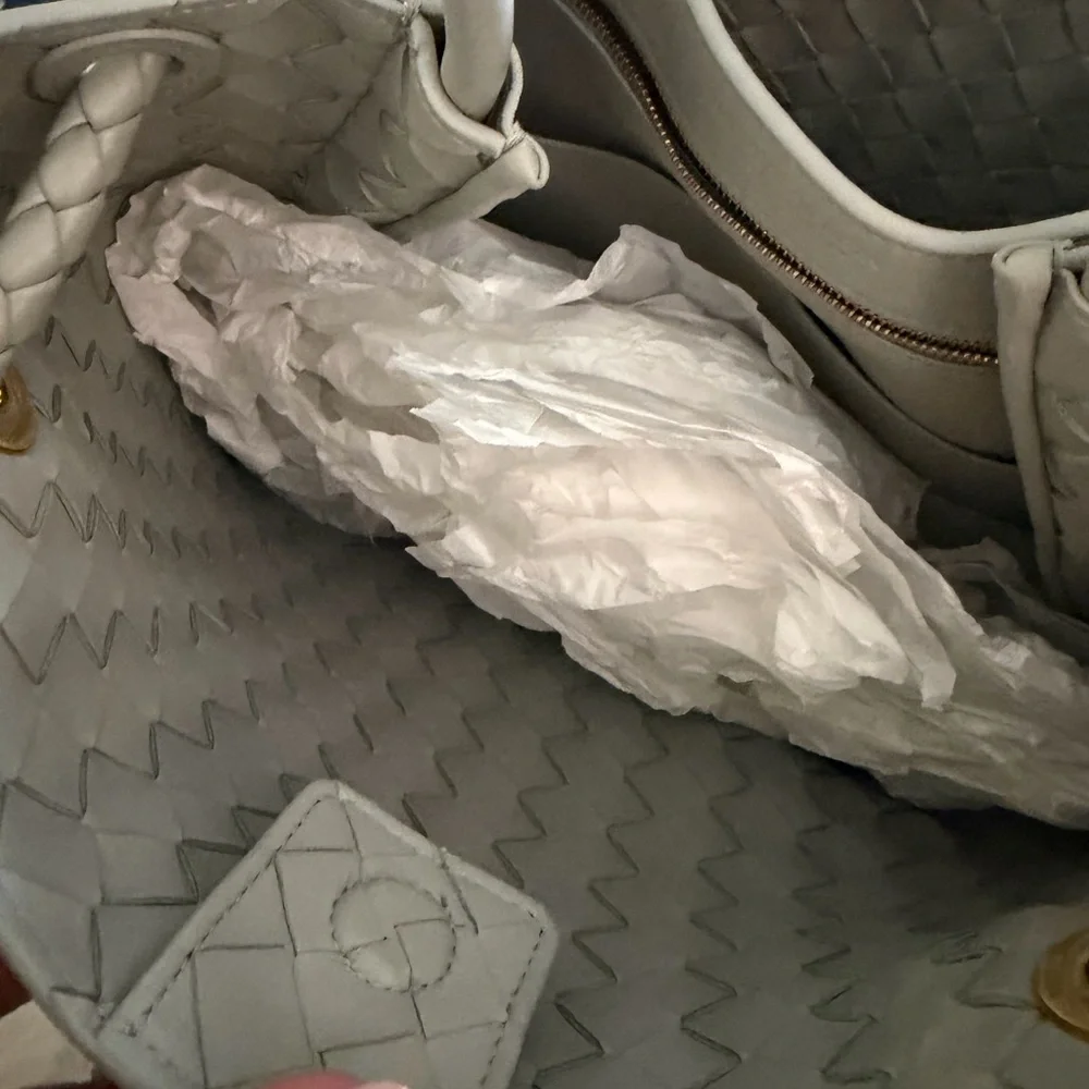 Bottega Veneta Medium Andiamo Bag — Grey Intrecciato Weave, Gold Hardware